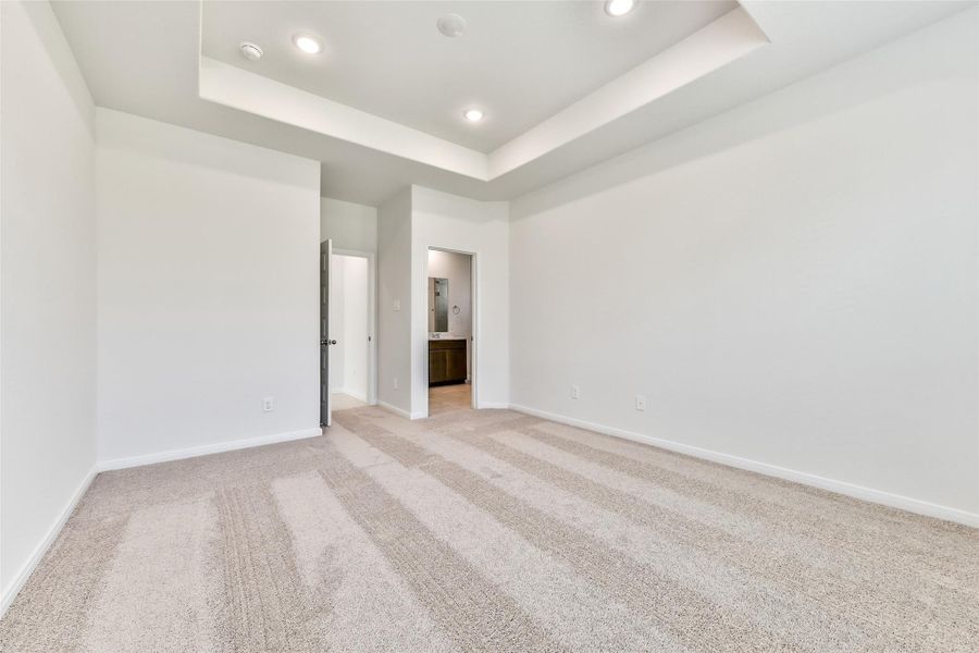 Spacious, unfurnished interior of a new home in Anderson Lakes, Houston (Image 25).