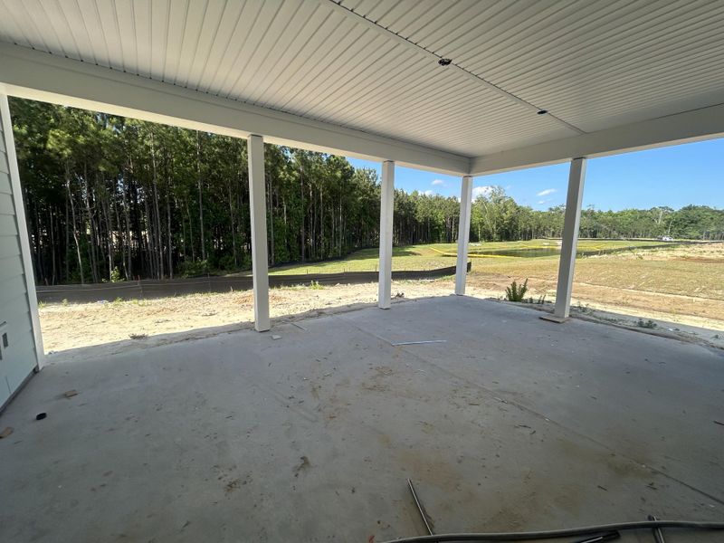 Exterior details and patio area of a home in Tea Farm, Ravenel (Image 3).