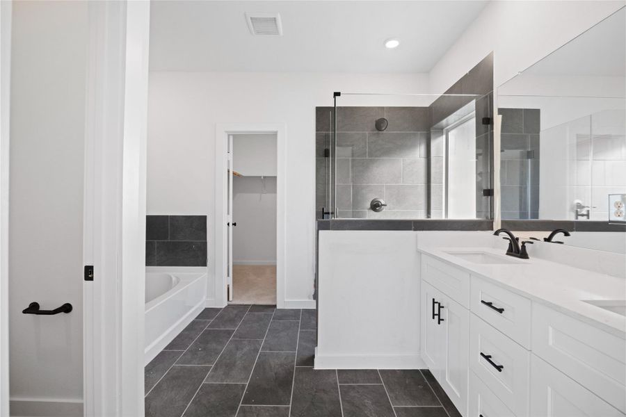 Furnished interior view inside a new home in , Manvel (Image 5).