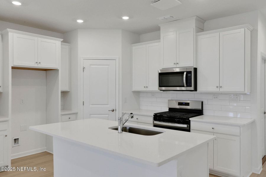 Furnished interior view inside a new home in Silver Landing at SilverLeaf, St. Augustine (Image 7).