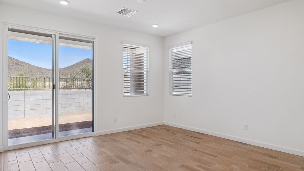 Spacious, unfurnished interior of a new home in The Buttes at Mystic, Peoria (Image 20). Spacious, unfurnished interior of a new home in The Buttes at Mystic, Peoria (Image 20).