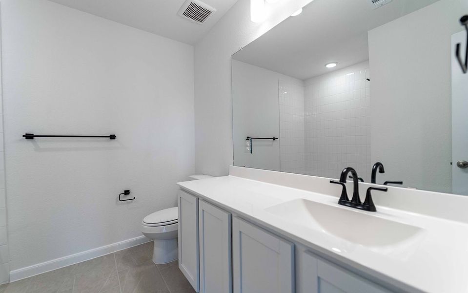 Furnished interior view inside a new home in Travis Ranch, Forney (Image 6). Furnished interior view inside a new home in Travis Ranch, Forney (Image 6).