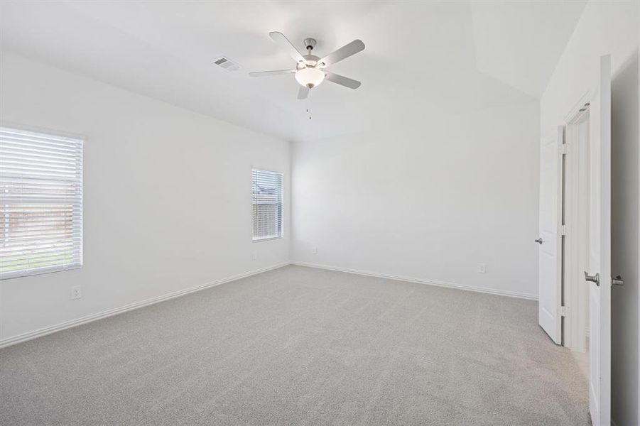 Photo is not of the actual home, but is an inspirational photo of builder’s model home and may depict options, furnishings, and/or decorator features that are not included.
 Photo is not of the actual home, but is an inspirational photo of builder’s model home and may depict options, furnishings, and/or decorator features that are not included.