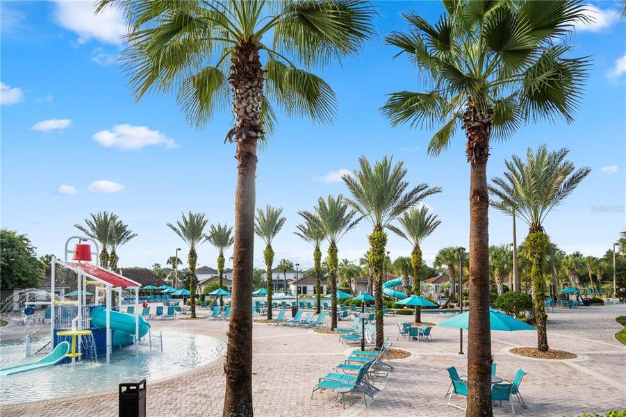 Community amenities in , Davenport (Image 52).