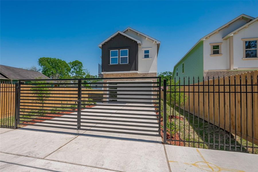 Front exterior of a new home in , Houston, TX, highlighting curb appeal (Image 2).
