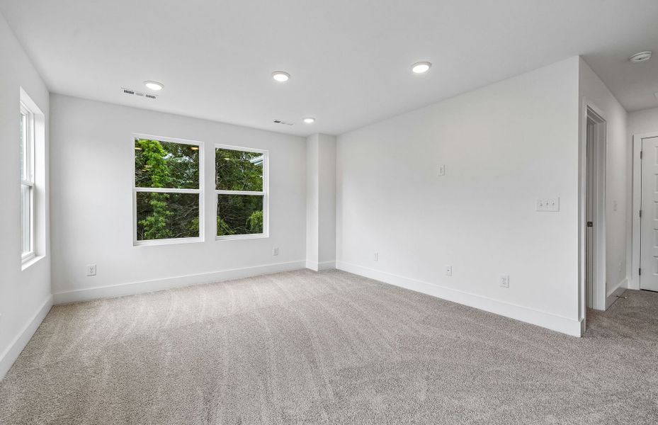Spacious, unfurnished interior of a new home in Devonshire, Mount Juliet (Image 59).