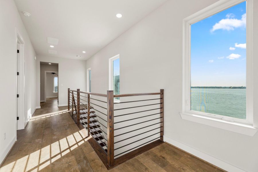 Spacious, unfurnished interior of a new home in Lago Pointe, Seabrook (Image 21). Spacious, unfurnished interior of a new home in Lago Pointe, Seabrook (Image 21).
