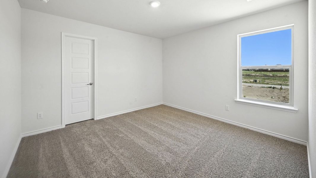 Spacious, unfurnished interior of a new home in The Woods at Lindsey Place, Anna (Image 6).