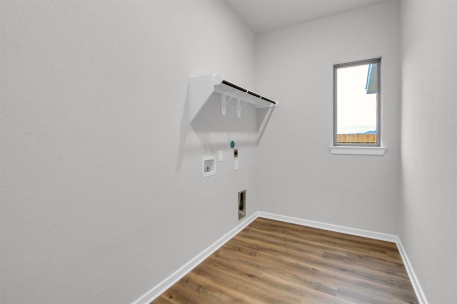 Spacious, unfurnished interior of a new home in River Ranch 55', Mont Belvieu (Image 50). Spacious, unfurnished interior of a new home in River Ranch 55', Mont Belvieu (Image 50).