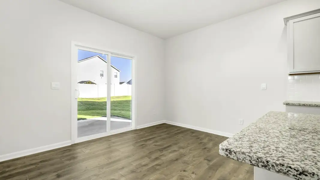Spacious, unfurnished interior of a new home in Cambridge Park, Mebane (Image 10).