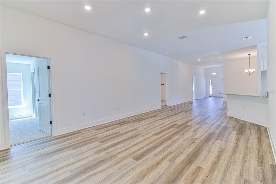 Spacious, unfurnished interior of a new home in Briarwood, Alachua (Image 28).