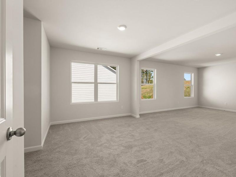 Spacious, unfurnished interior of a new home in Parkside at Carter Grove, Cartersville (Image 16).