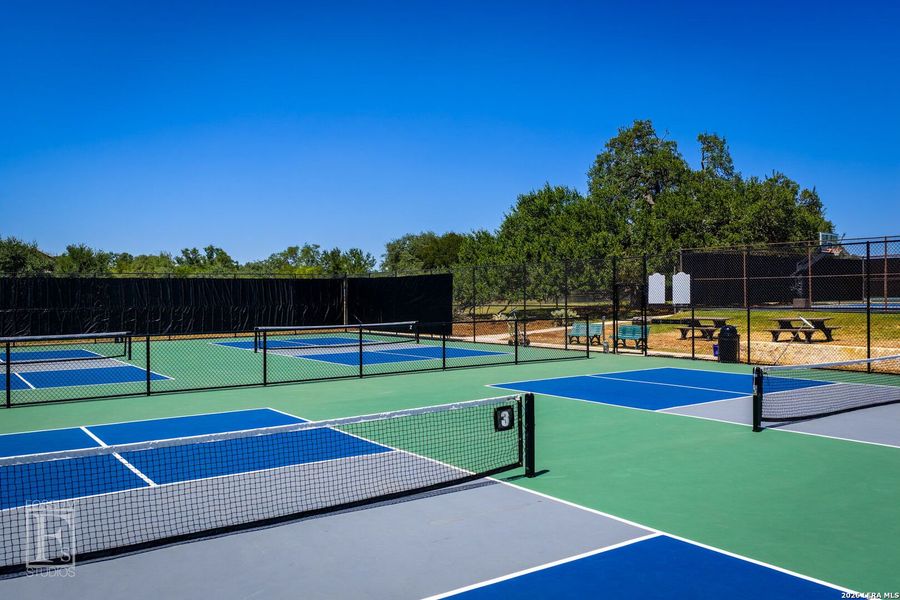 Community amenities in , New Braunfels (Image 7).