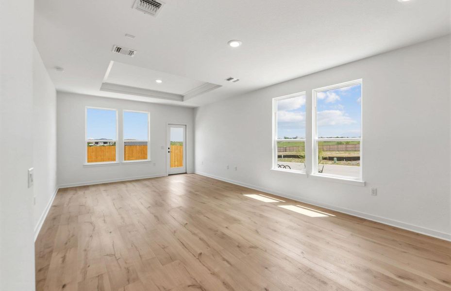 Spacious, unfurnished interior of a new home in Cameron Place, Manor (Image 14).