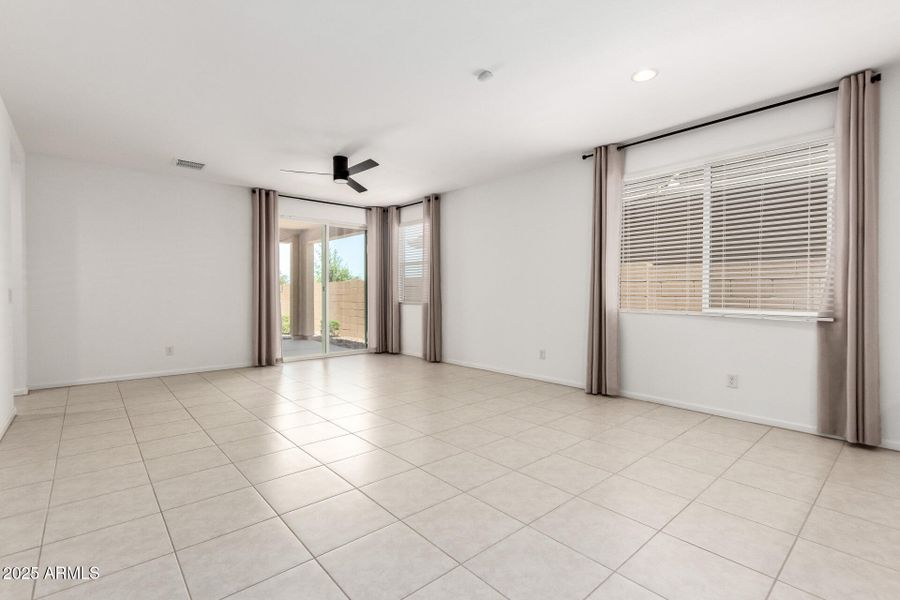 06 Trumbull 06 Trumbull