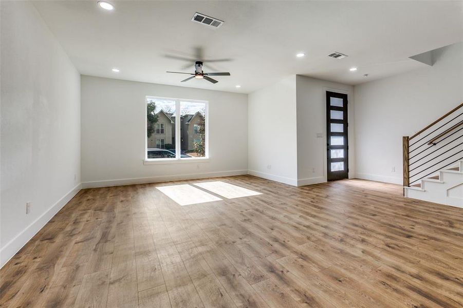 Spacious, unfurnished interior of a new home in , Dallas (Image 23).