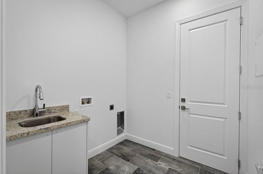 Furnished interior view inside a new home in , Palm Coast (Image 39).