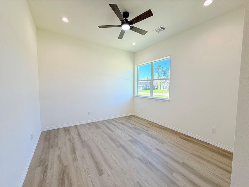 Spacious, unfurnished interior of a new home in , Dayton (Image 39).
