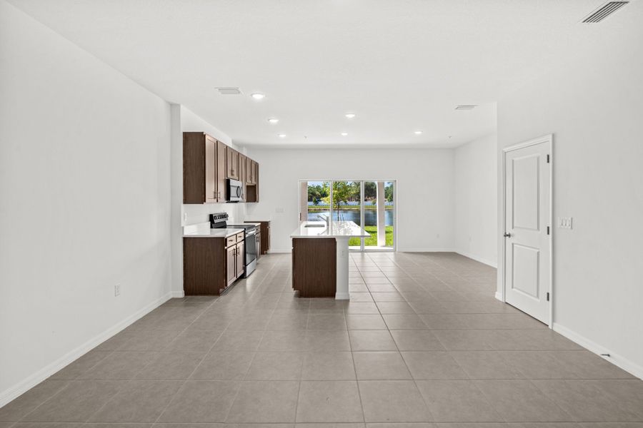 Furnished interior view inside a new home in Shenandoah Reserve, Orlando (Image 8).