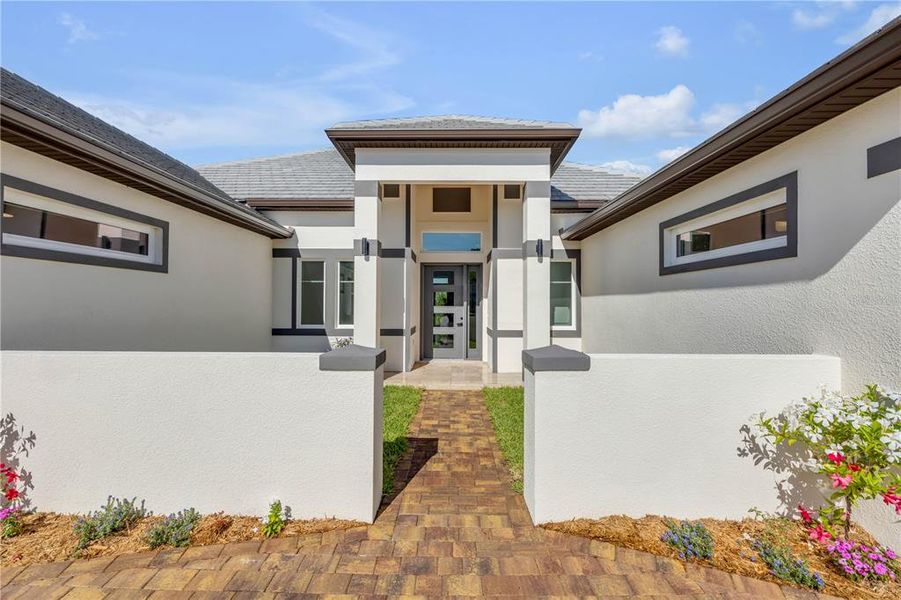 Exterior details and patio area of a home in , Palm Coast (Image 31).