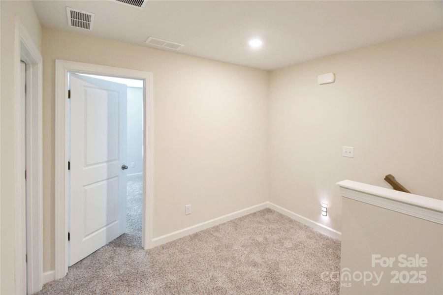 Upper Level Loft Area