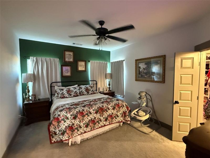 Furnished interior view inside a new home in , Tolar (Image 23).