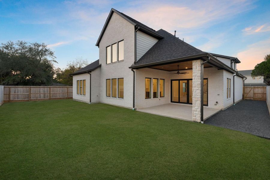 Exterior details and patio area of a home in , Houston (Image 25).