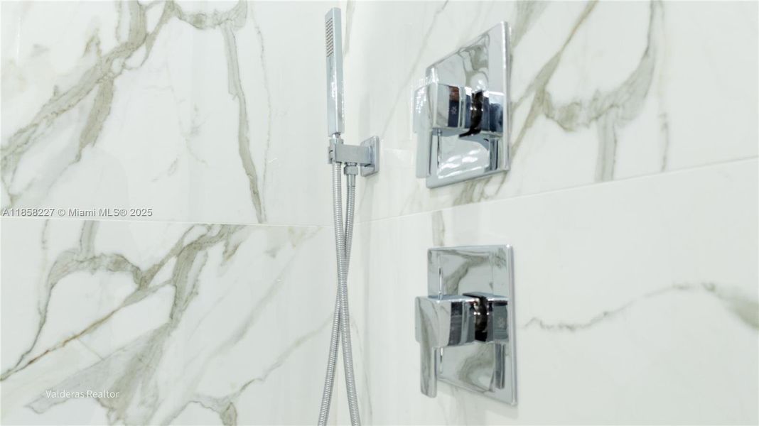 Image 35 of a home in .