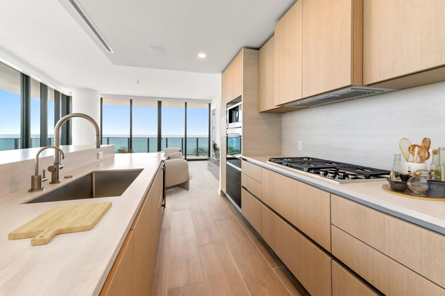 Spacious, unfurnished interior of a new home in Casamar, Pompano Beach (Image 47).