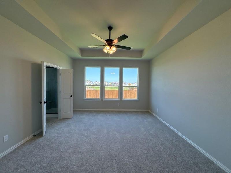 Spacious, unfurnished interior of a new home in Cedar Ridge Estates, Anna (Image 14).