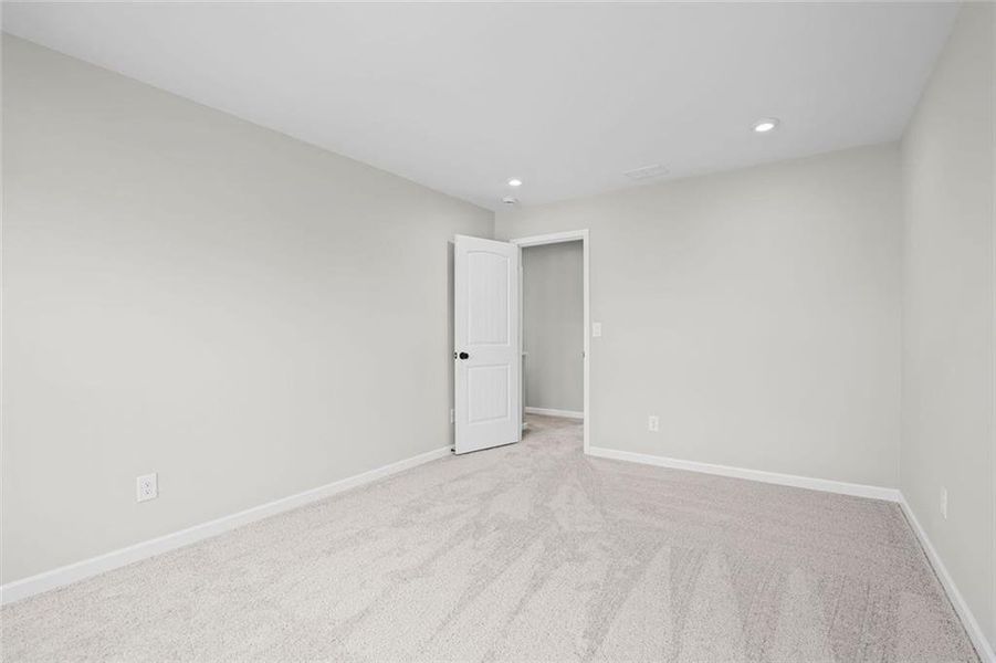 Spacious, unfurnished interior of a new home in Three Rivers, Rome (Image 27). Spacious, unfurnished interior of a new home in Three Rivers, Rome (Image 27).