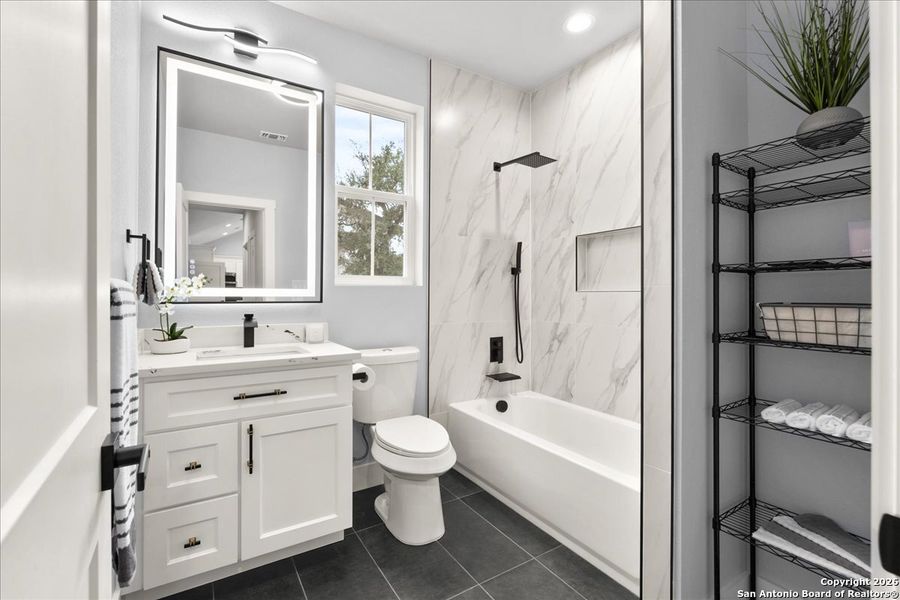 Furnished interior view inside a new home in , Fischer (Image 6).