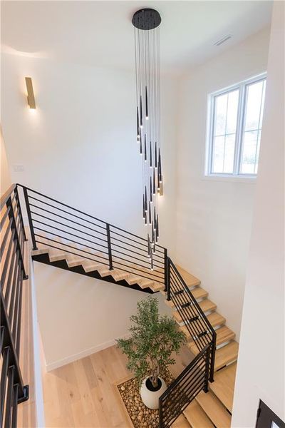 Spacious, unfurnished interior of a new home in , Marietta (Image 65).