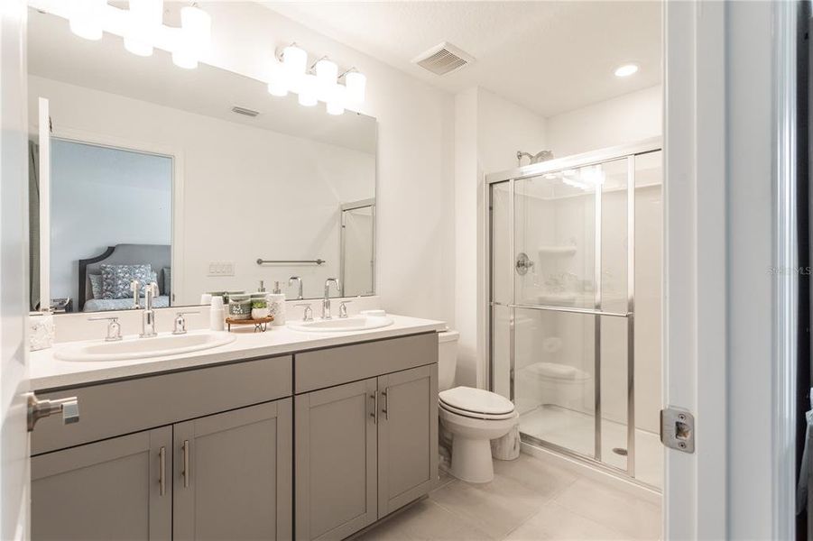 Furnished interior view inside a new home in , Sarasota (Image 45).