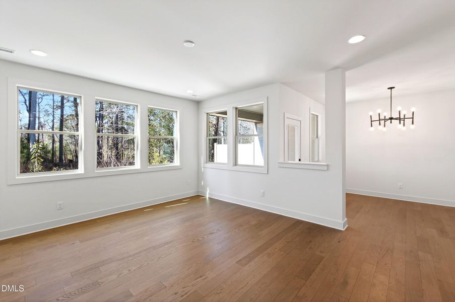 982 Helix (19) 982 Helix (19)