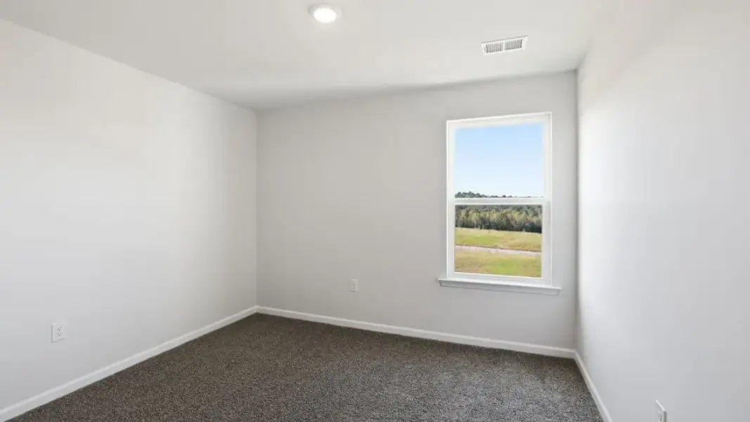 Spacious, unfurnished interior of a new home in Baxter Village, Boiling Springs (Image 31).