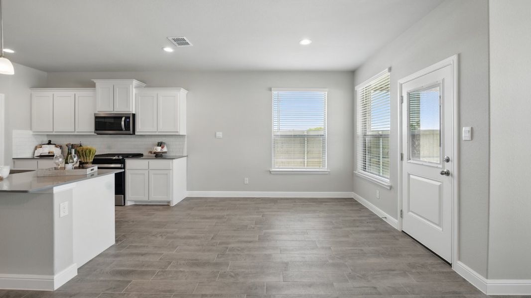 Image 38 representing the AVERY by D.R. Horton in Pecan Square, Northlake, TX. Image 38 representing the AVERY by D.R. Horton in Pecan Square, Northlake, TX.