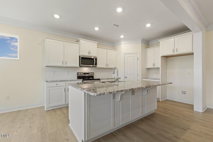 009_54716833434_o 009_54716833434_o