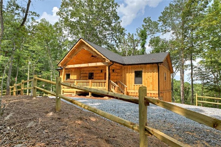 Front exterior of a new home in , Ellijay, GA, highlighting curb appeal (Image 20). Front exterior of a new home in , Ellijay, GA, highlighting curb appeal (Image 20).