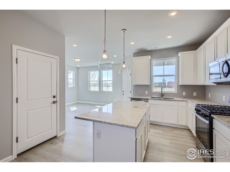 Picture reflects a similar floor plan, but not the exact house. Picture reflects a similar floor plan, but not the exact house.