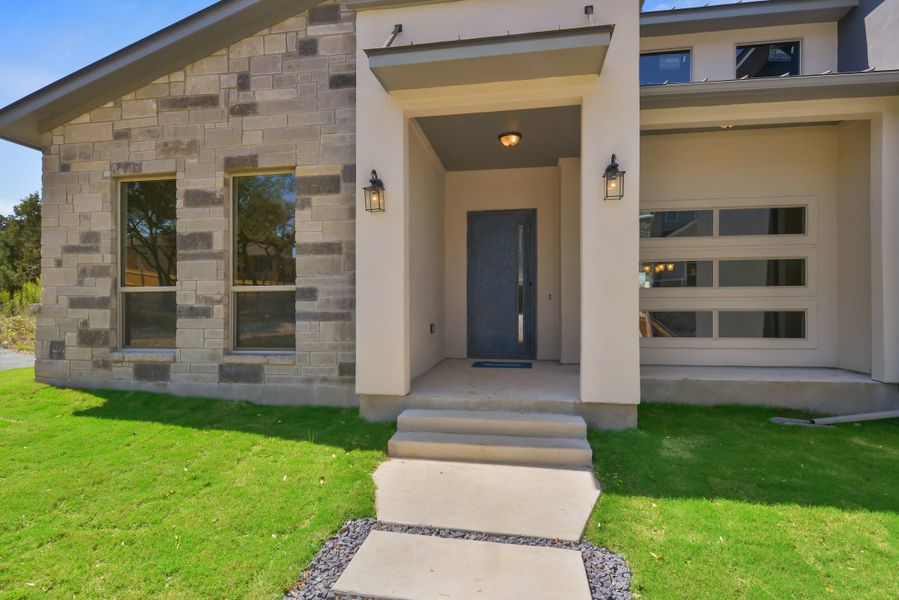 Representative exterior details of a home built from the The Scottsdale 5500 by Whitestone Custom Homes in Johnson Ranch, Bulverde (Image 25). Representative exterior details of a home built from the The Scottsdale 5500 by Whitestone Custom Homes in Johnson Ranch, Bulverde (Image 25).