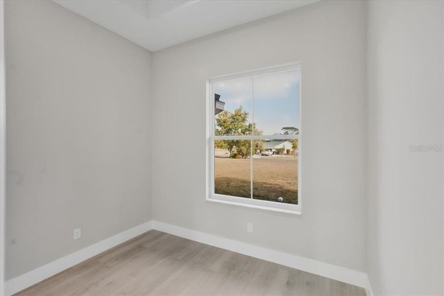 Spacious, unfurnished interior of a new home in , Hernando (Image 33).