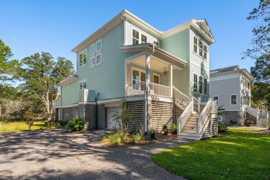 Image 86 of a home in .