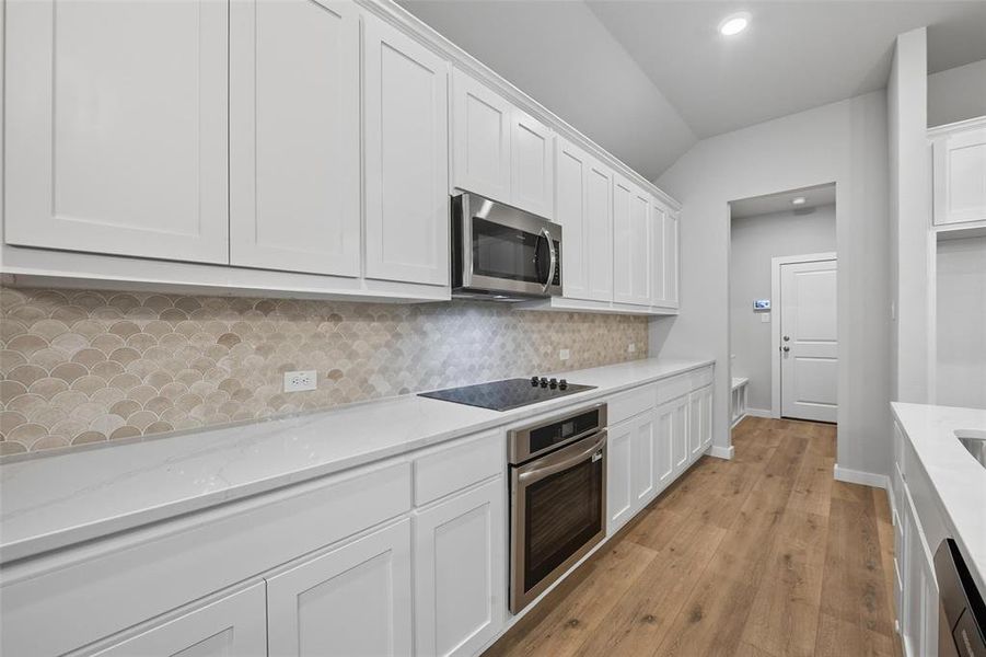 Furnished interior view inside a new home in Arbor Oaks, Boyd (Image 12).