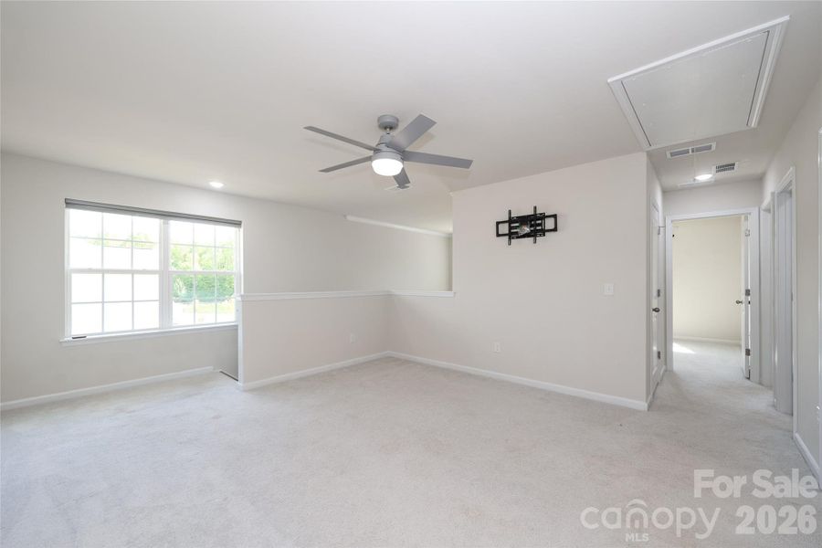 Spacious, unfurnished interior of a new home in , Mooresville (Image 29).
