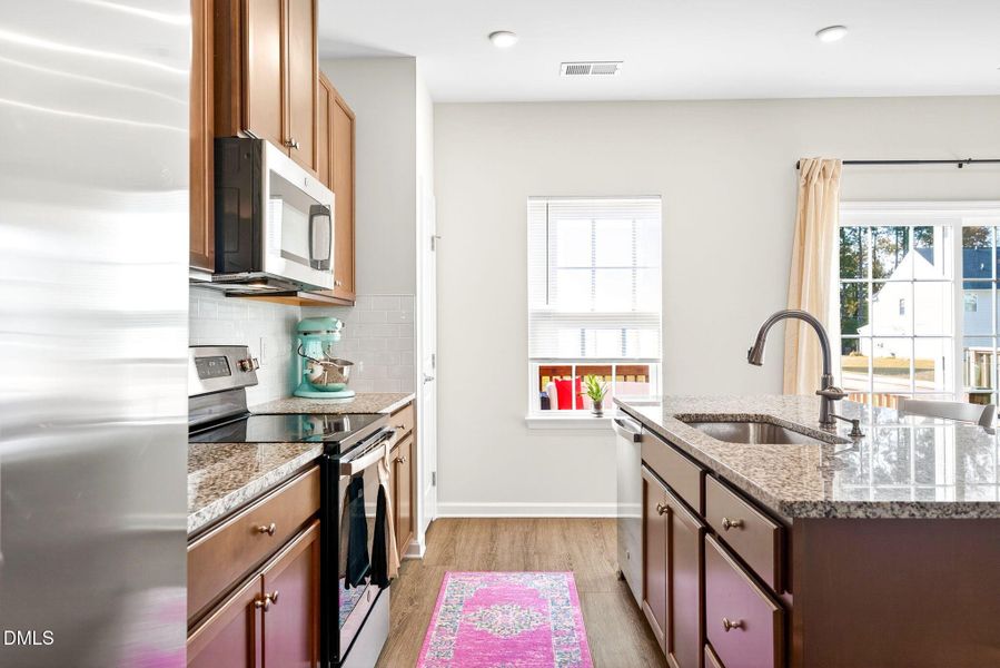 26-web-or-mls- 862 Romeria (29 of 44) (1