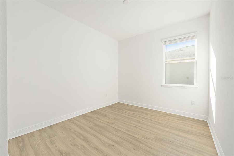 Spacious, unfurnished interior of a new home in , Ocala (Image 16).