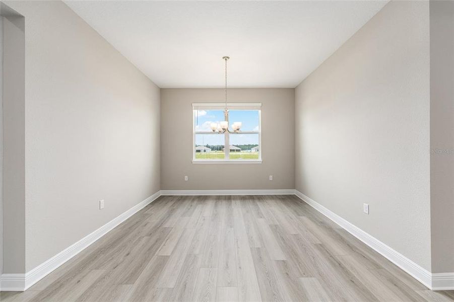 Spacious, unfurnished interior of a new home in , Ocala (Image 30).