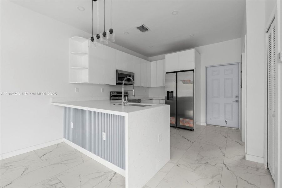 Image 21 of a home in .