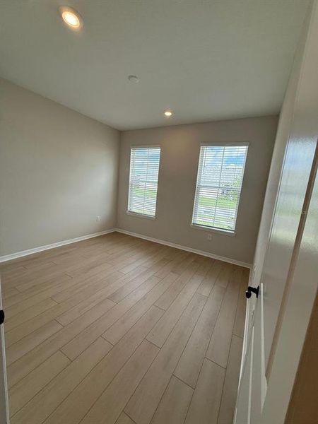 Spacious, unfurnished interior of a new home in , St. Cloud (Image 21).